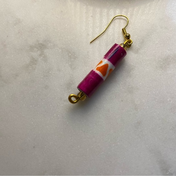Magenta & Orange Tri Paper Bead Earrings - Picture 4 of 7